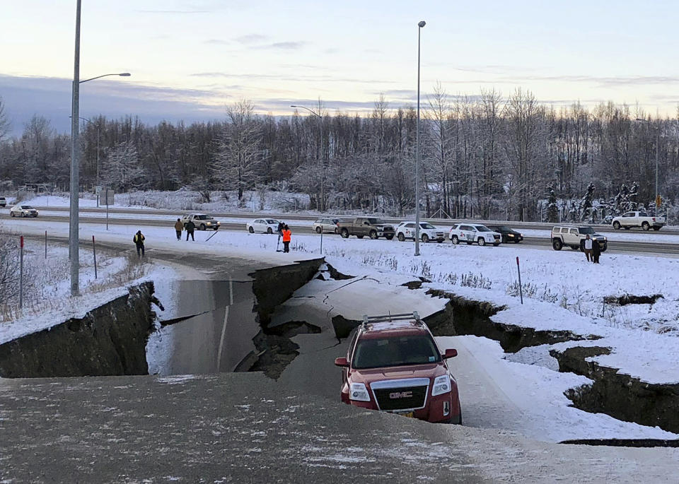The earthquake destroyed an off-ramp at Minnesota Drive in Anchorage. (Photo: Dan Joling/AP)