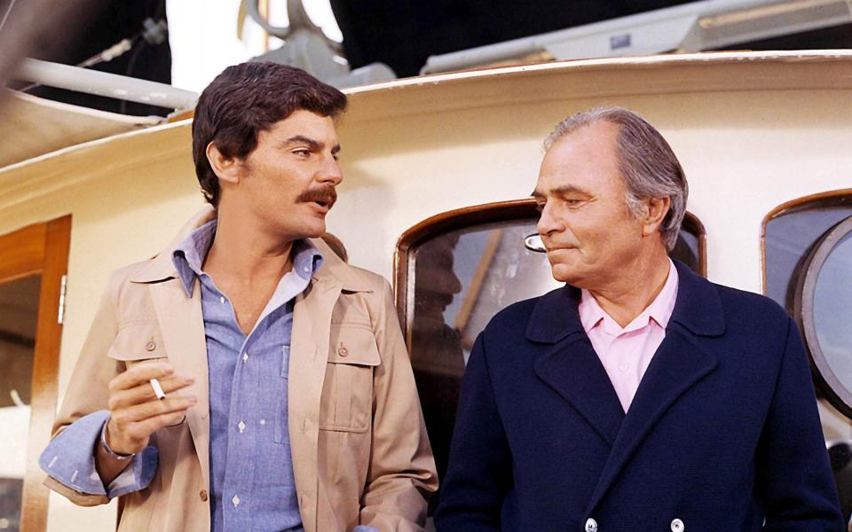 Richard Benjamin and James Mason in The Last of Sheila - Alamy