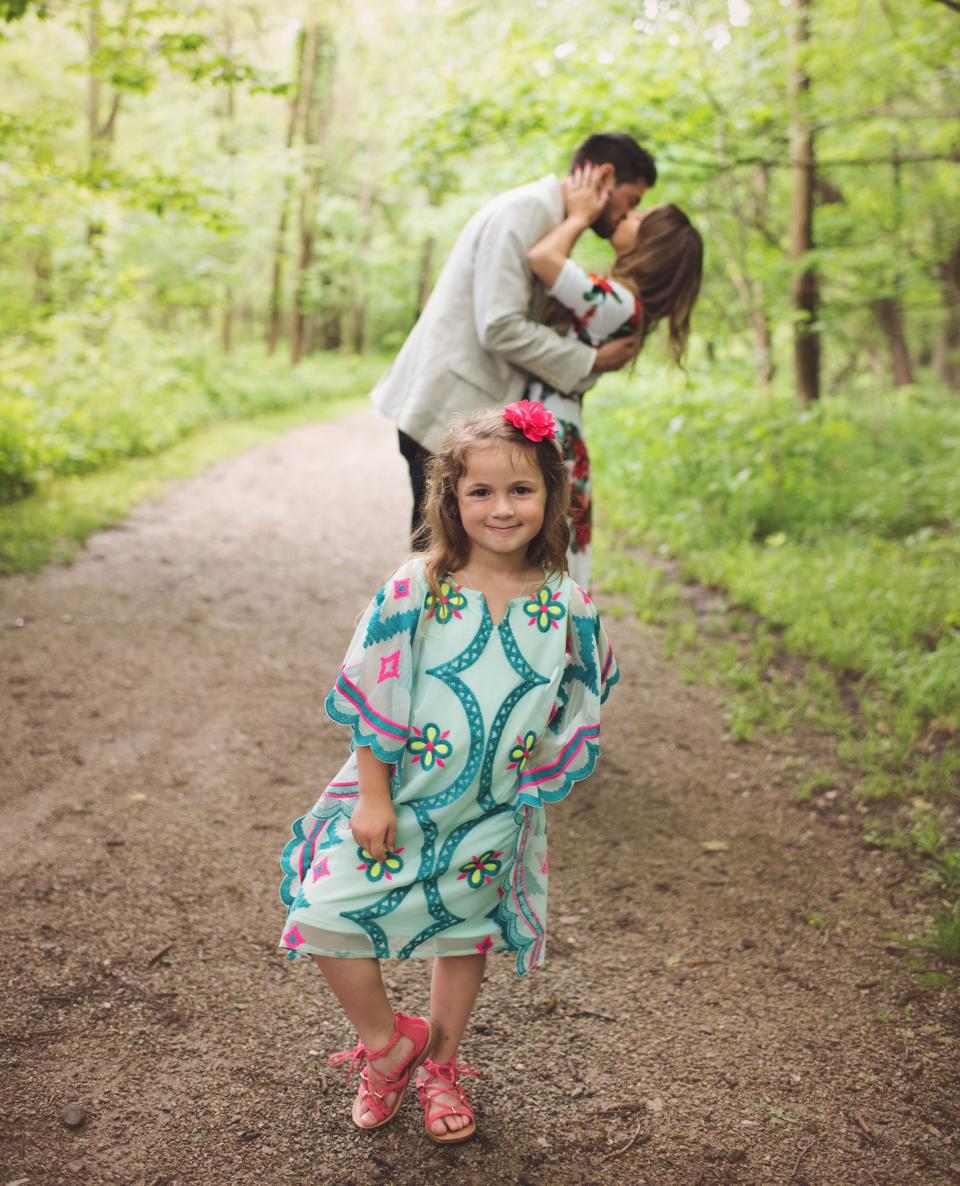 Grant proposed twice that day -- once to his girlfriend and again to her five-year-old daughter.&nbsp; (Photo: <a href="http://mandigillilandphotography.com/" target="_blank">Mandi Gilliland Photography</a>)