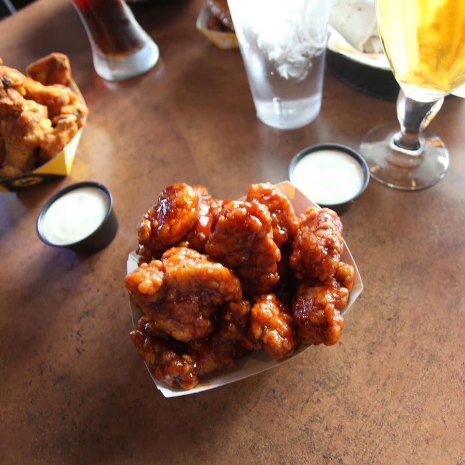 Buffalo Wild Wings: Honey BBQ Wings