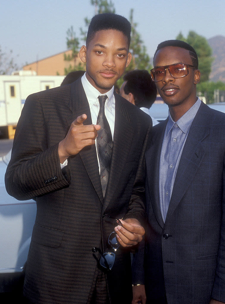 Will is wearing a suit with DJ Jazzy Jeff at the '98 VMAs