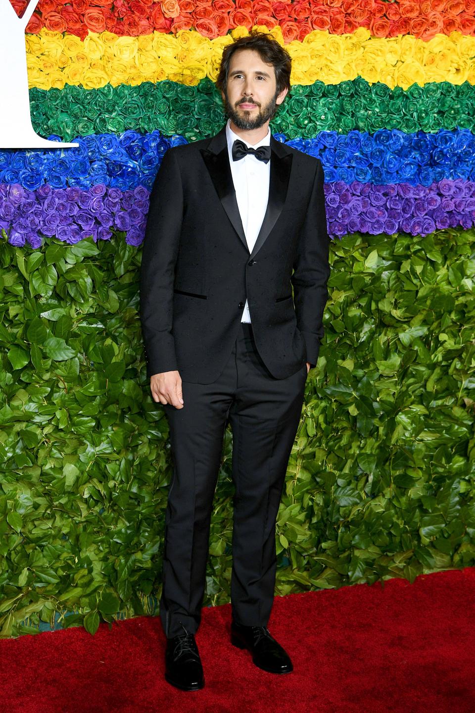 <h1 class="title">Josh Groban</h1> <cite class="credit">Photo: Getty Images</cite>