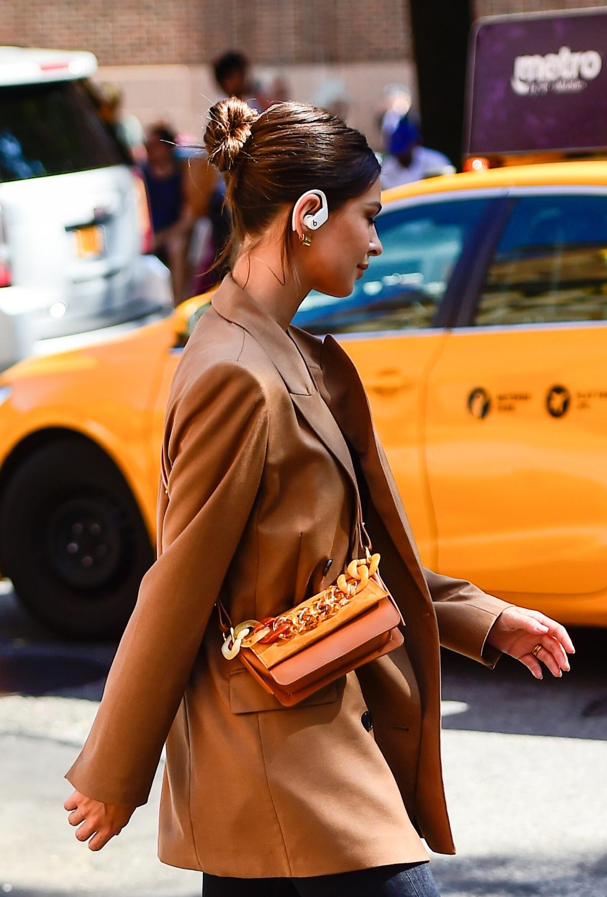 5 Wireless Headphones Celebs Can't Seem to Live Without