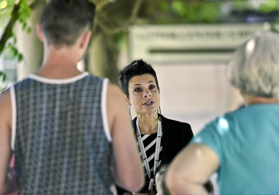 Anna Marie Tutera, seen here giving a tour in 2014, the year she became executive director of the Kansas City Museum.