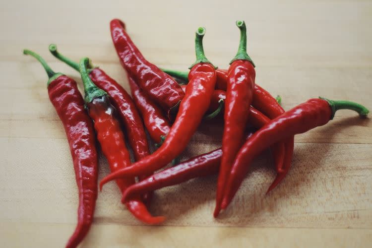 辣椒能增添料理的色香味，是一般家庭常備辛香料。（示意圖／翻攝自unsplash）