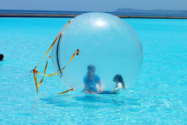 World's largest outdoor pool