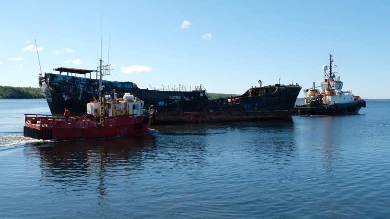 Farley Mowat ship owner ordered to pay $144K to Town of Shelburne