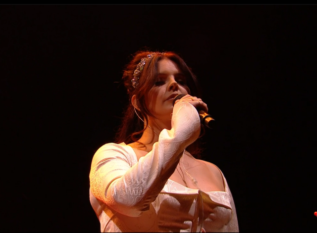 Fans baffled after hearing Lana Del Rey's voice at her concert