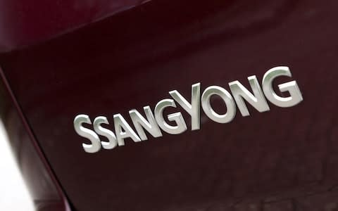 SsangYong Turismo badge