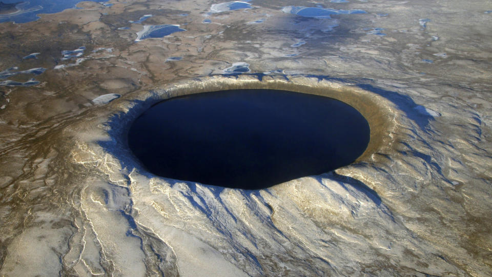 5. PINGUALUIT CRATER