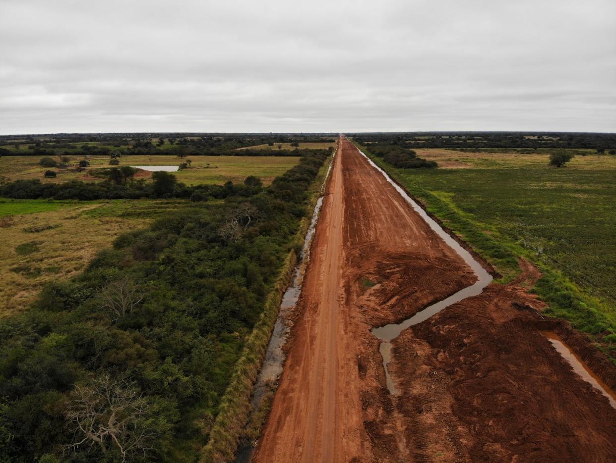 <span class="caption">South America's bi-oceanic highway, which will stretch from the Pacific to the Atlantic -- cutting right through Paraguay -- is scheduled for completion in 2022.</span> <span class="attribution"><span class="source">Joel Correia</span>, <span class="license">Author provided</span></span>