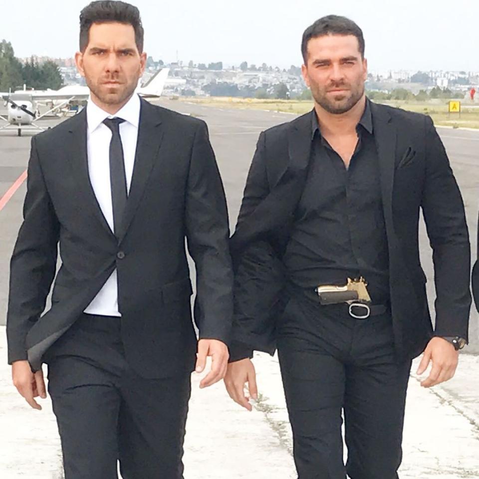 Alejandro Nones y Arap Bethke como los hermanos Lucio en 