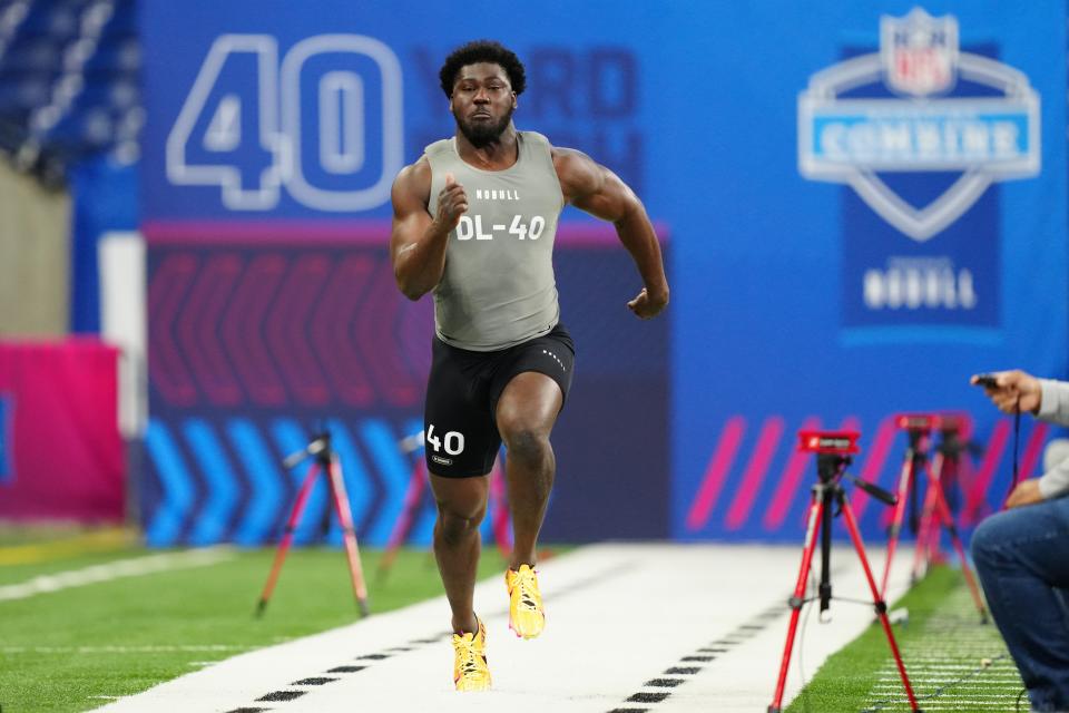 Feb 29, 2024; Indianapolis, IN, USA; Colorado State defensive lineman Mohamed Kamara (DL40) works out during the 2024 NFL Combine at Lucas Oil Stadium. Mandatory Credit: Kirby Lee-USA TODAY Sports