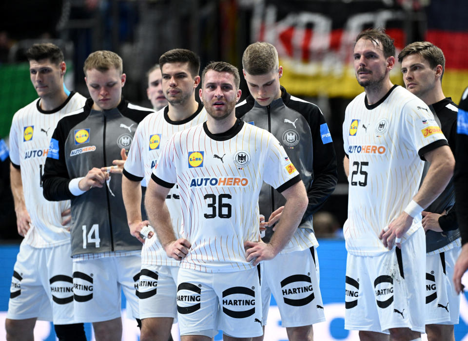 Deutschlands letztes Gruppenspiel gegen Frankreich spitzt sich zum Thriller zu - am Ende zieht das DHB-Team als Gruppenzweiter in die Hauptrunde ein. (Bild: REUTERS/Annegret Hilse)