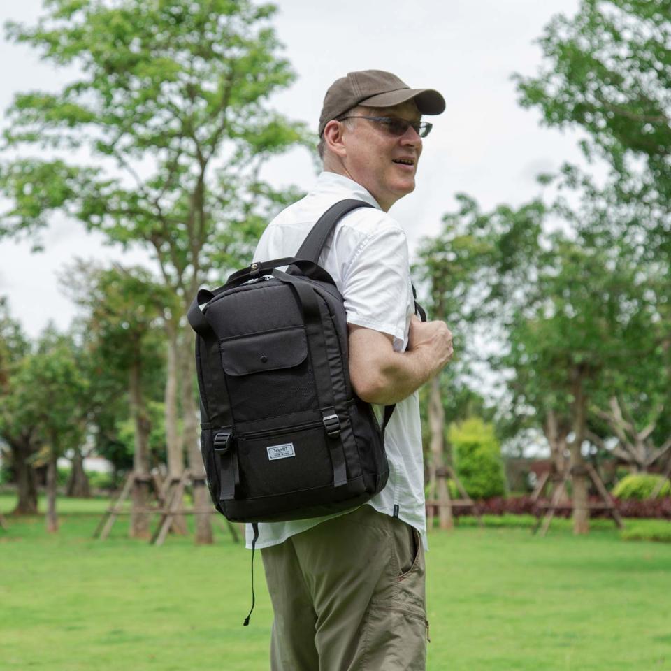 TOURIT 25 Cans Lightweight Cooler Backpack. (Photo: Amazon)