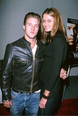 Scott Caan with a tall drink of water at the Beverly Hills premiere of Miramax's The Yards