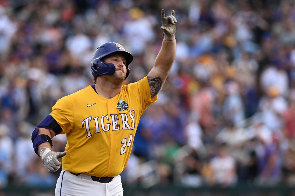 LSU Tigers news: Baseball hype, women's basketball, and football