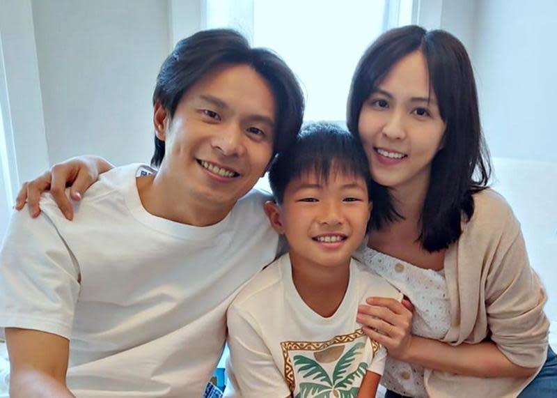 姚淳耀、魏蔓以及飾演兩人兒子的小演員相處融洽，就像真正的一家人。（滿滿額娛樂提供）
