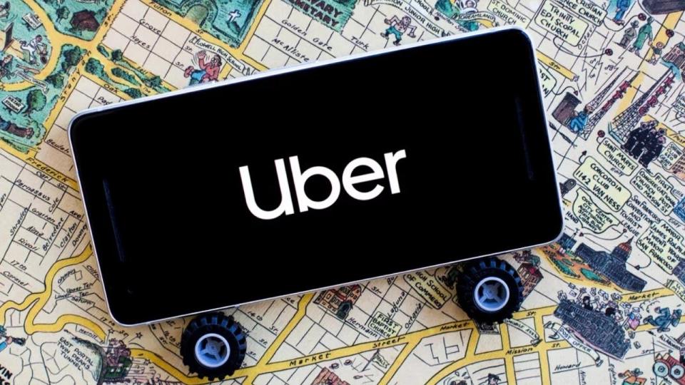 El sábado es el día de la semana en el que más cosas suelen quedar olvidadas en los vehículos de Uber. 