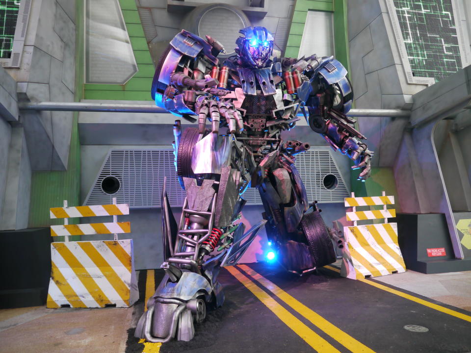 Evac, the new Autobot, specially created for the ride. (Yahoo! photo/Fann Sim)