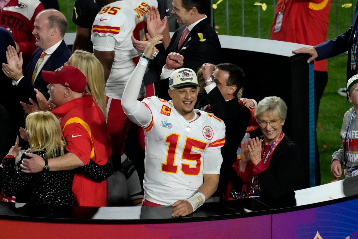 Kansas City Chiefs quarterback Patrick Mahomes (15) celebrates (AP)