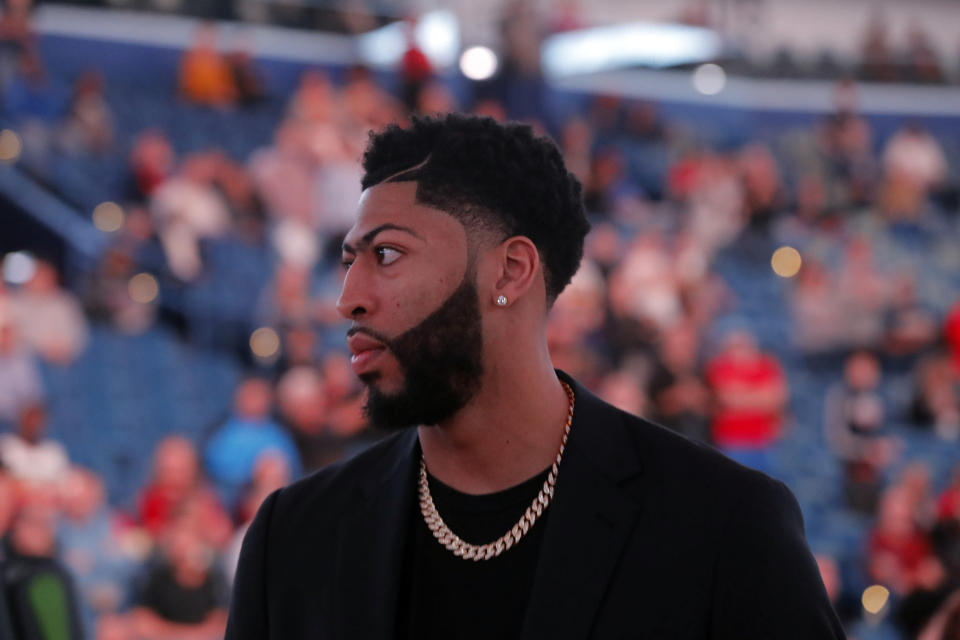 New Orleans Pelicans star Anthony Davis is the latest NBA player to exchange unpleasantries with a fan. (AP)