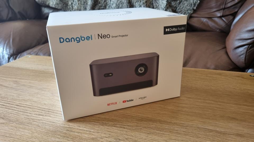 Dangbei Neo Smart Projector