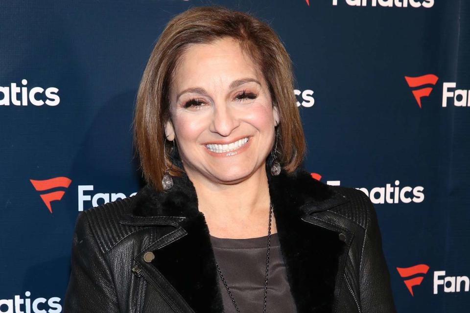 <p>Robin Marchant/Getty Images </p> Mary Lou Retton