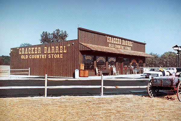 Handle Broke 32 oz. Tumbler - Cracker Barrel