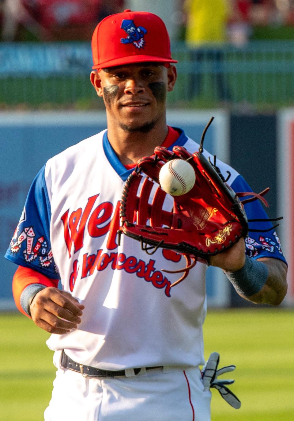 Ceddanne Rafaela warms up for the Worcester Red Sox prior to Wednesday's game against the Syracuse Mets at Polar Park.