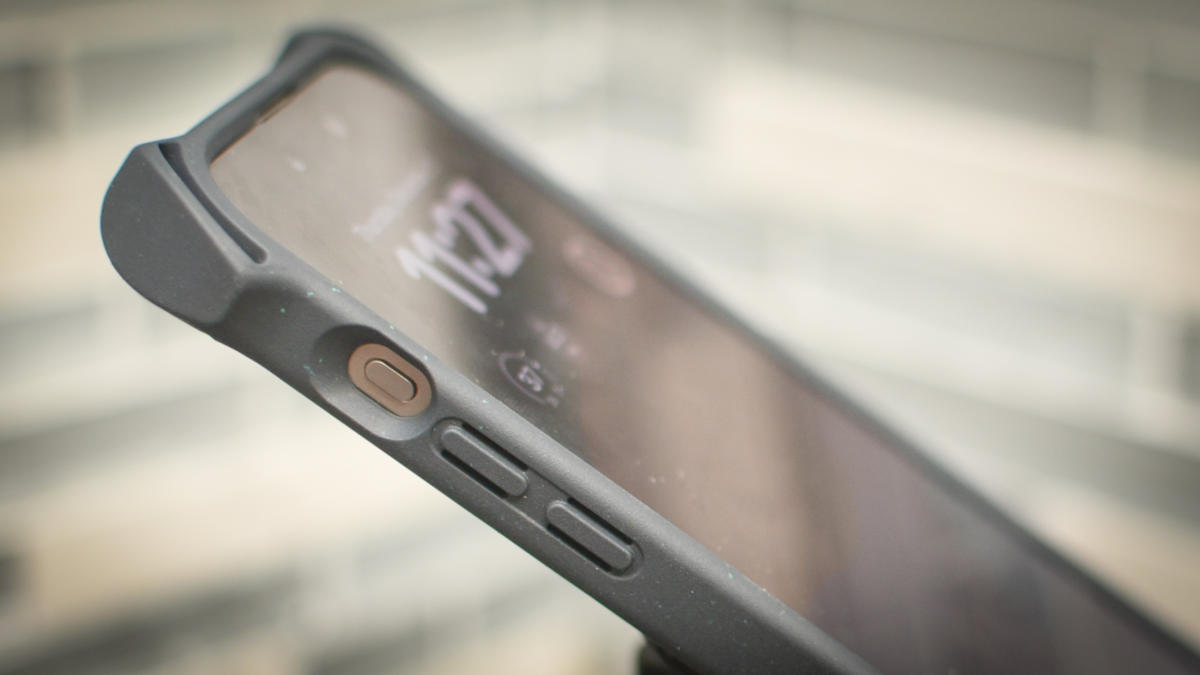 iPhone 15 Pro With Action Button Leaked via Spigen Case Hours