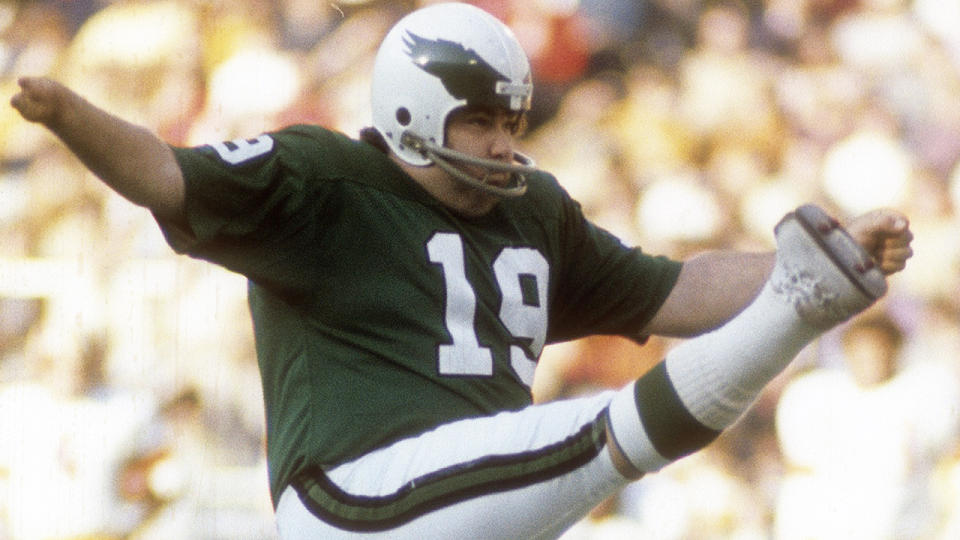 Tom Dempsey is pictured playing for the Philadelphia Eagles in 1971.