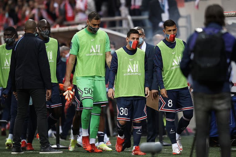 Lionel Messi espera su oportunidad para debutar en PSG