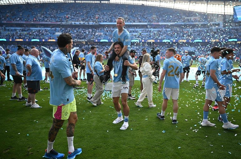 El festejo de Manchester City, primer tetracampeón de la historia de la Premier League