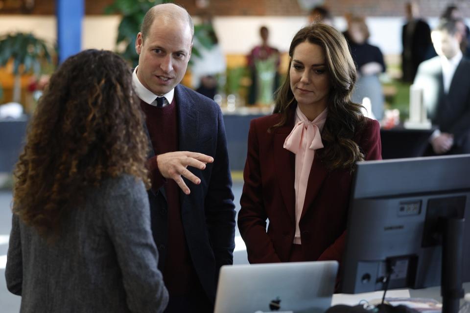 Prince William and Catherine, Princess of Wales speak with startup companies that work at Greentown Labs