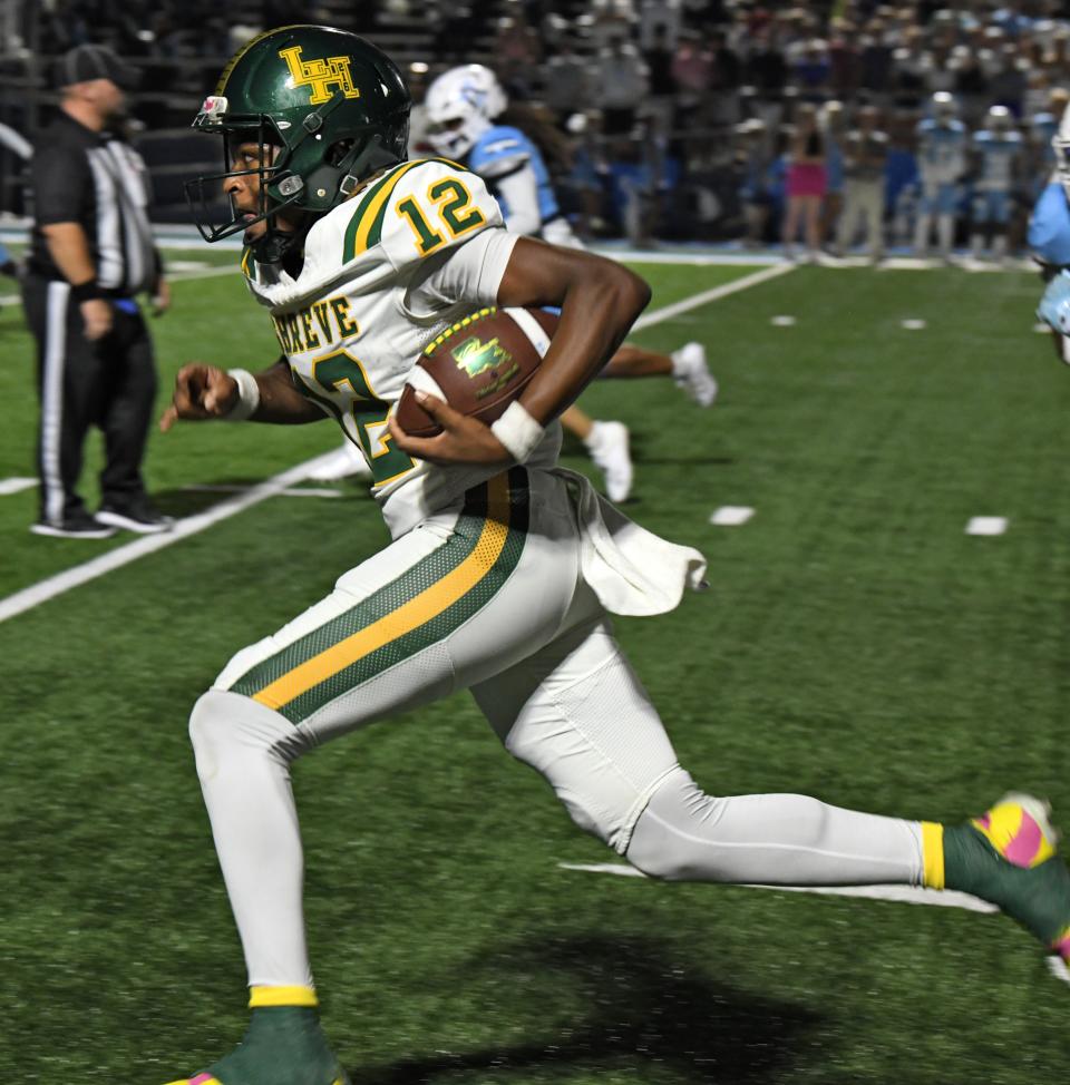 Captain Shreve quarterback Quortni Beaner accounted for five TDs in a win over Benton.