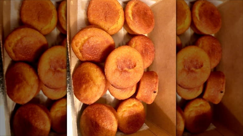 Cracker Barrel cornbread muffins