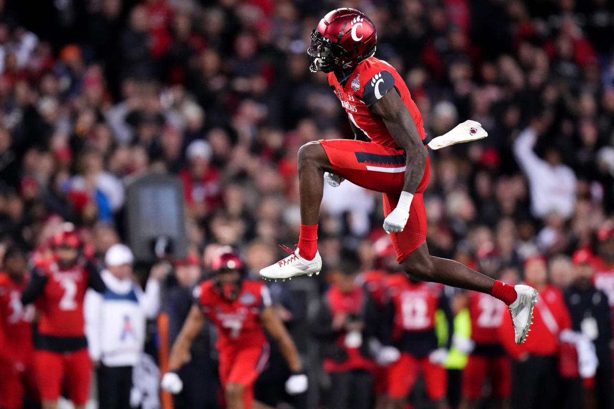 Report: Cincinnati CB Ahmad Gardner to visit the Texans