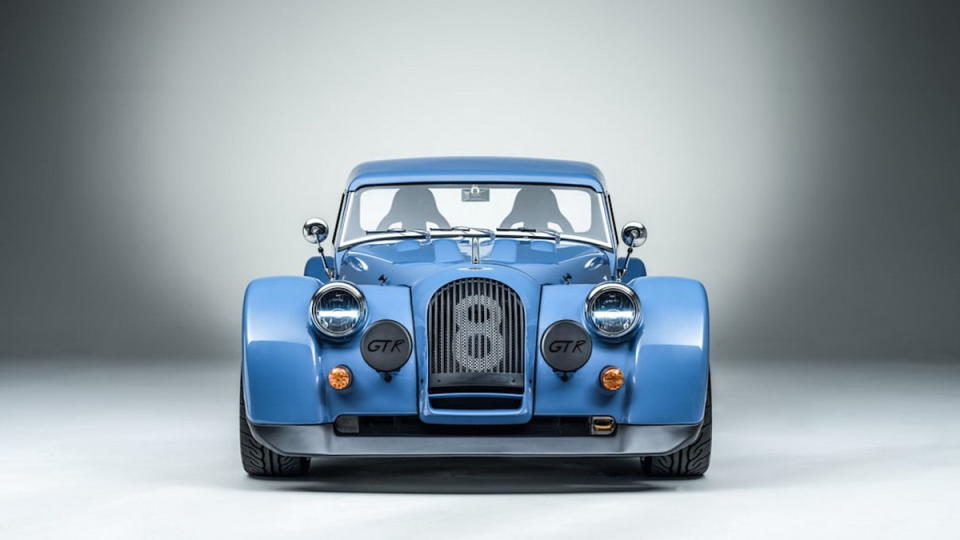 圖／Morgan Plus 8 GTR採BMW提供的N62B48 4.8升自然吸氣V8引擎，最大功率可輸出375馬力，成為品牌有史以來性能最強的車款。