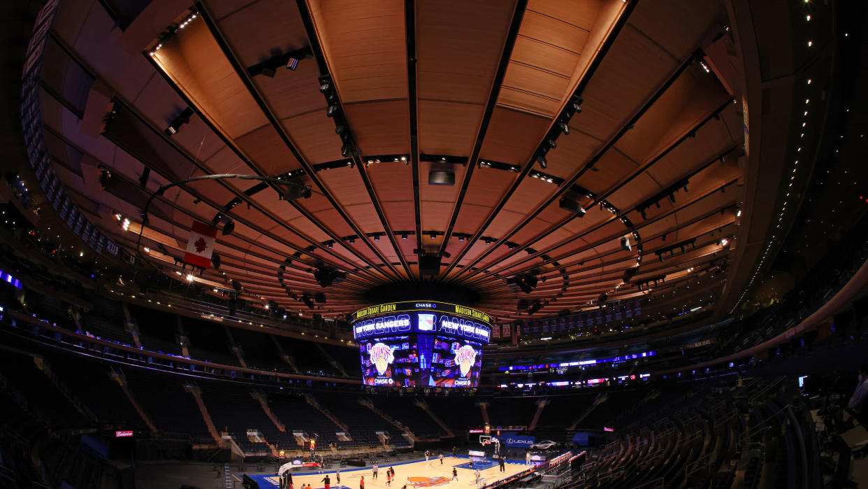 NEW YORK, NY - APRIL 11: The Toronto Raptors and New York Knicks warm up before their game at Madison Square Garden on April 11, 2021 in New York City. NOTE TO USER: User expressly acknowledges and agrees that, by downloading and or using this photograph, User is consenting to the terms and conditions of the Getty Images License Agreement. (Photo by Rich Schultz/Getty Images)