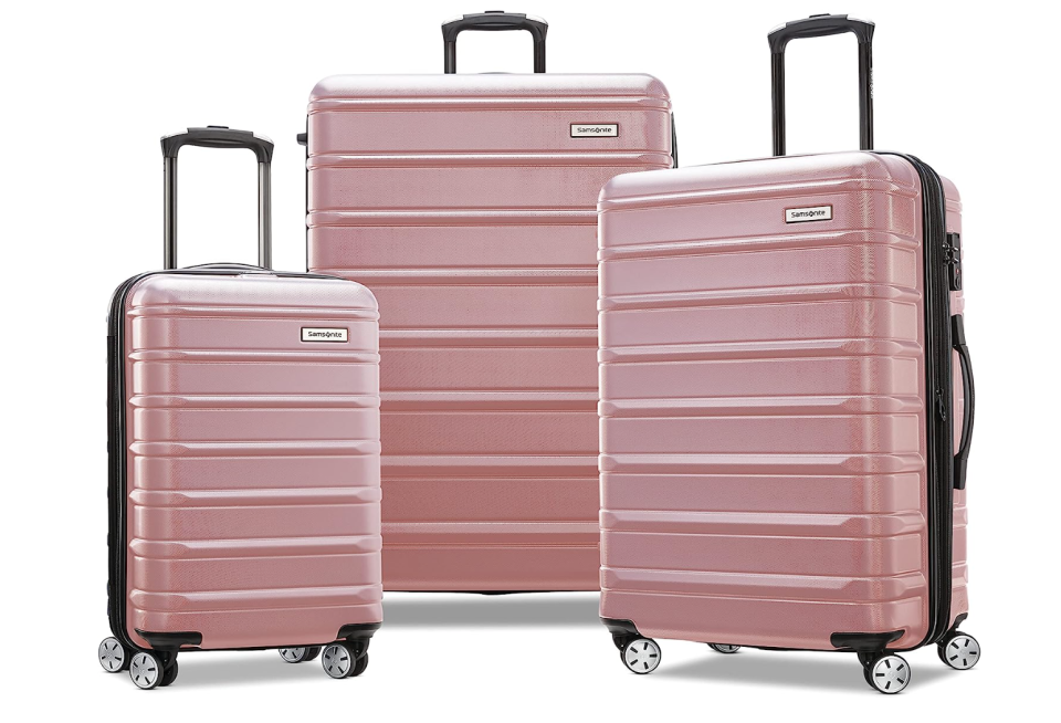 Samsonite Omni 2 Hardside Expandable Luggage with Spinner Wheels, Carry-On 20-Inch, Rose Gold. (PHOTO: Amazon Singapore)