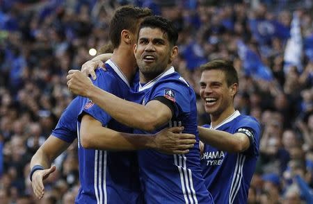 Britain Soccer Football - Tottenham Hotspur v Chelsea - FA Cup Semi Final - Wembley Stadium - 22/4/17 Chelsea's Nemanja Matic celebrates scoring their fourth goal with Diego Costa and Cesar Azpilicueta Reuters / Peter Nicholls Livepic