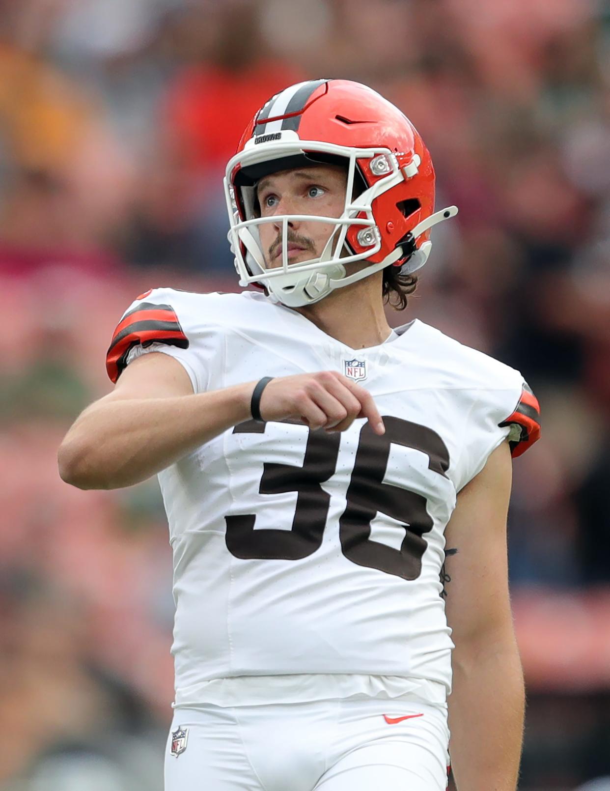 Cleveland Browns place kicker Cade York (36) watches his extra point go through the uprights during the second half of an NFL preseason football game at Cleveland Browns Stadium, Saturday, Aug. 10, 2024, in Cleveland, Ohio.