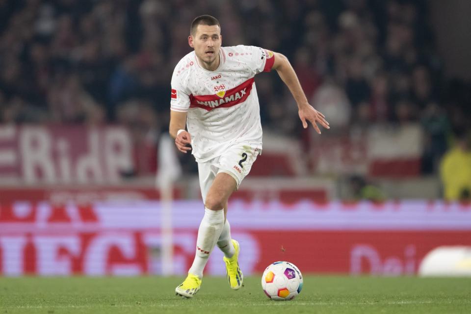 Bayer Leverkusen lead three-way battle for Waldemar Anton