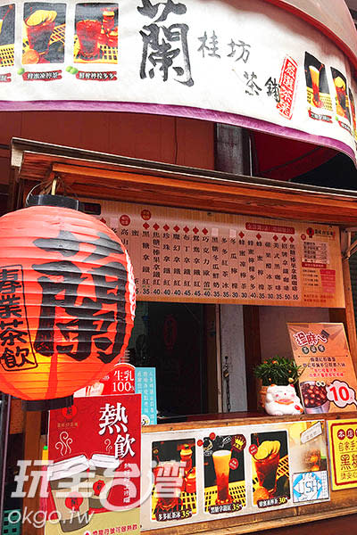 古色古香的飲料攤位加上好喝的飲品讓人一試成主顧／玩全台灣旅遊網攝