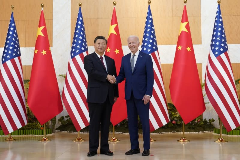 2022年11月14日，印尼峇里島「拜習會」登場，美國總統拜登與中國國家主席習近平首度以「元首」身分握手（AP）