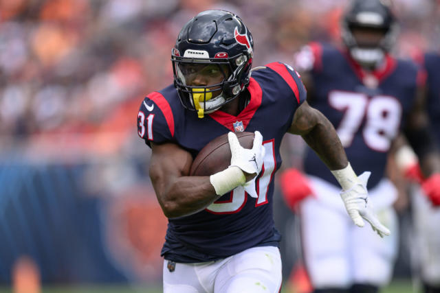 WATCH: Texans RB Dameon Pierce rushes for a touchdown against the