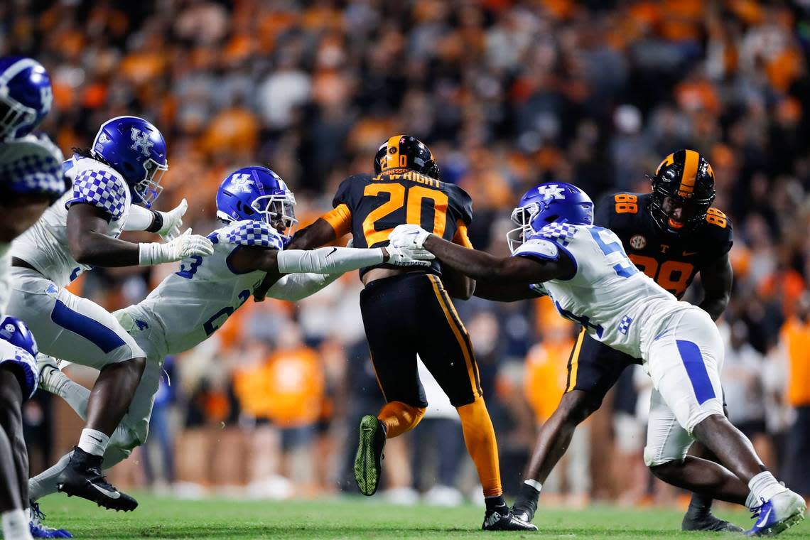 Kentucky junior linebacker D’Eryk Jackson (54), on the right, had a team-high 14 tackles in UK’s 44-6 loss at Tennessee last Saturday.