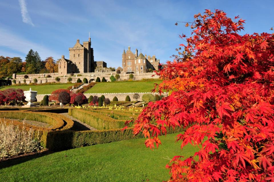 Autumn at Drummond Castle Gardens