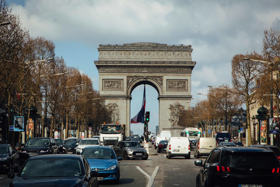 La circulation sous l’Arc de Triomphe à Paris (image d’illustration).